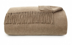 Cosy home throws made from cashmere