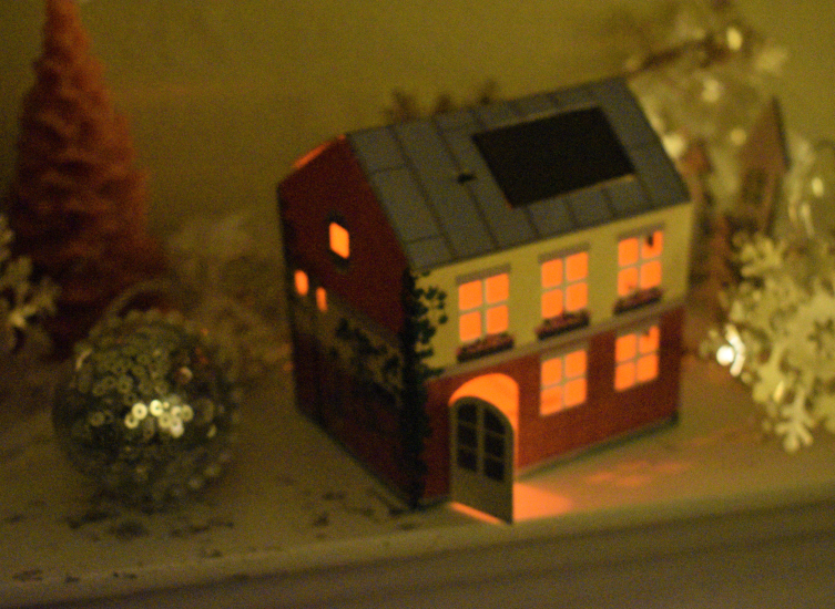 Light up your Christmas with Litogami’s solar powered houses
