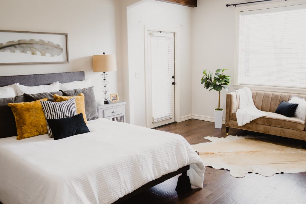 How to design the perfect guest bedroom