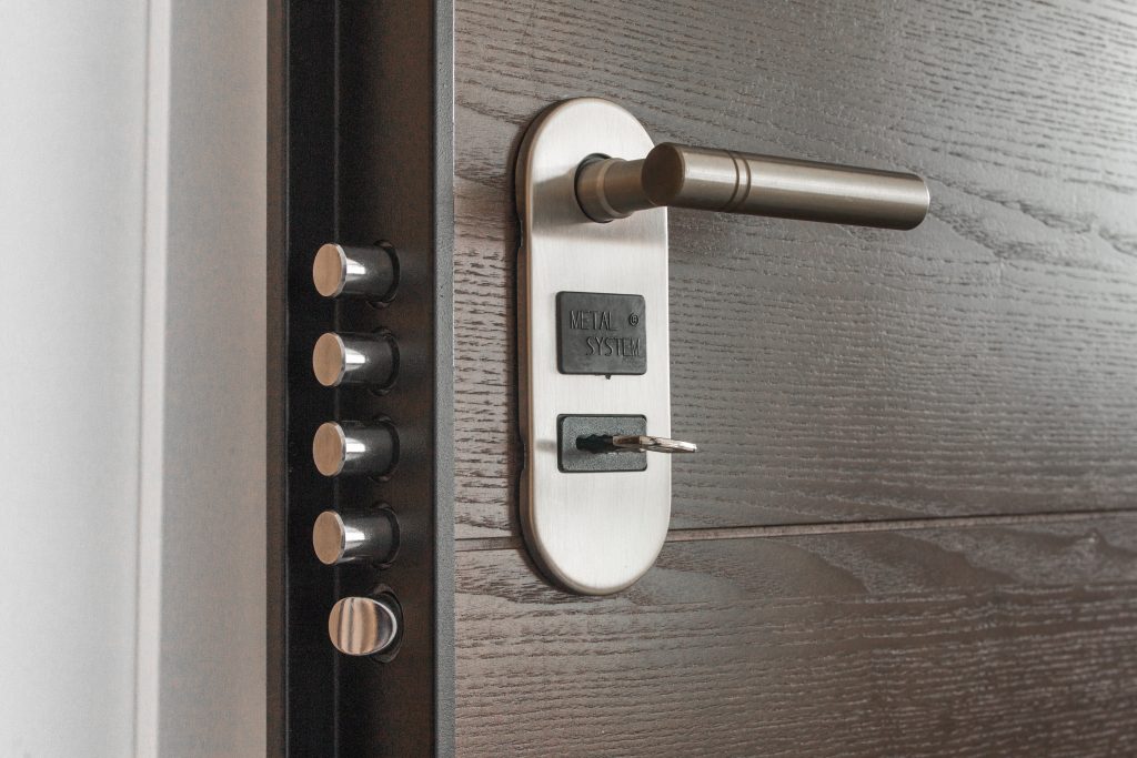 Secure door lock with deadlock ability
